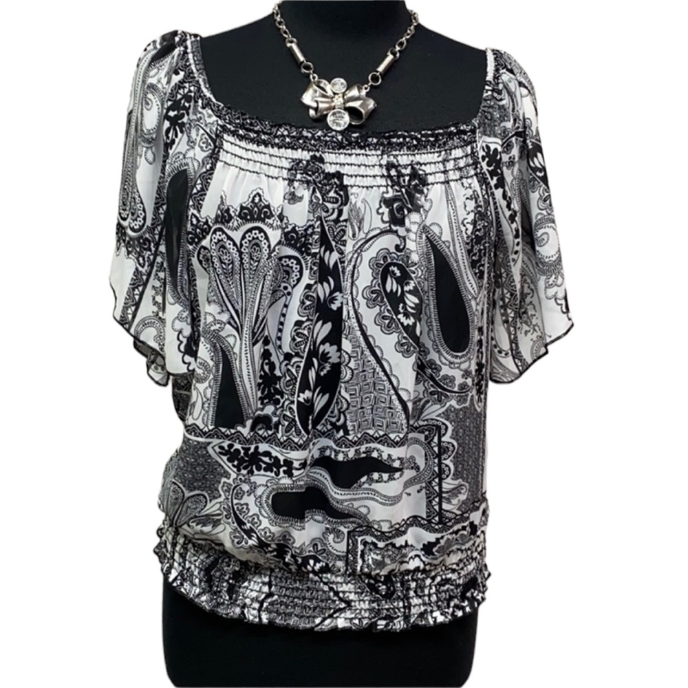 Wrapper Geo Print Blouse